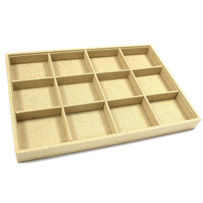 Izložbeni Pladanj s Dvanaest Pretinaca