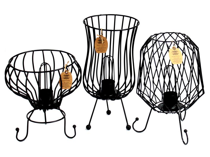 Visoka industrijska željezna lampa, kabel i žarulja