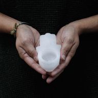 Svijećnjak od Selenita - Hamsa