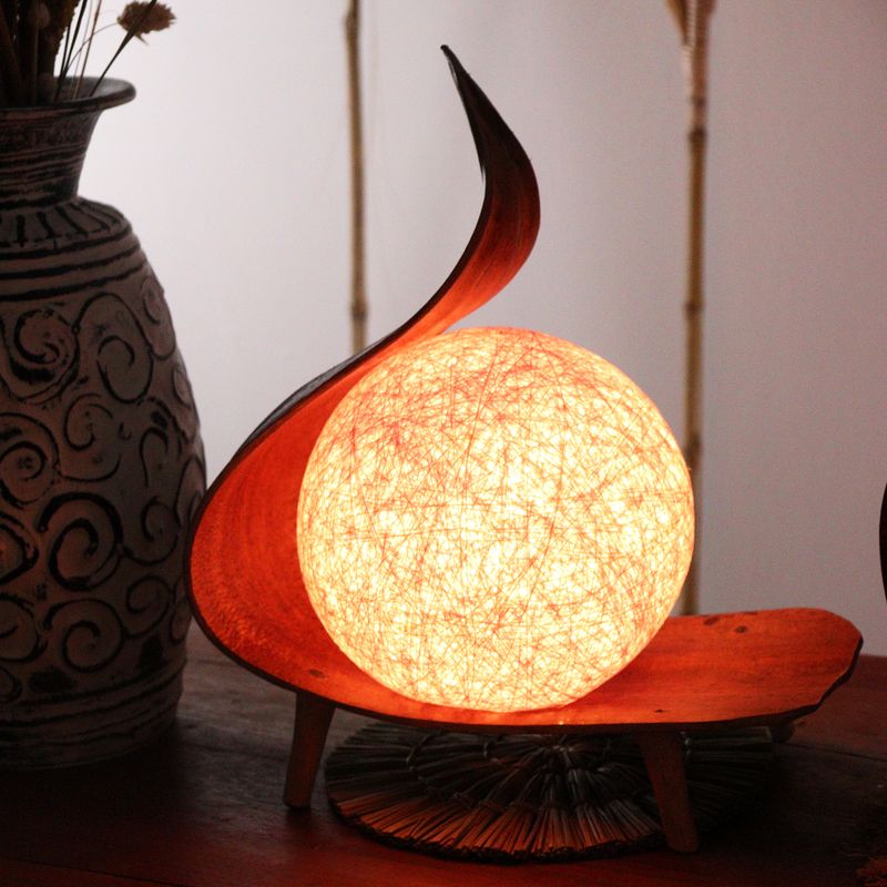 Lampion od Prirodnih Kokosovih Listova – Čokoladni Twist