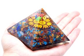 Orgonitna Piramida 70mm - Om Čakra