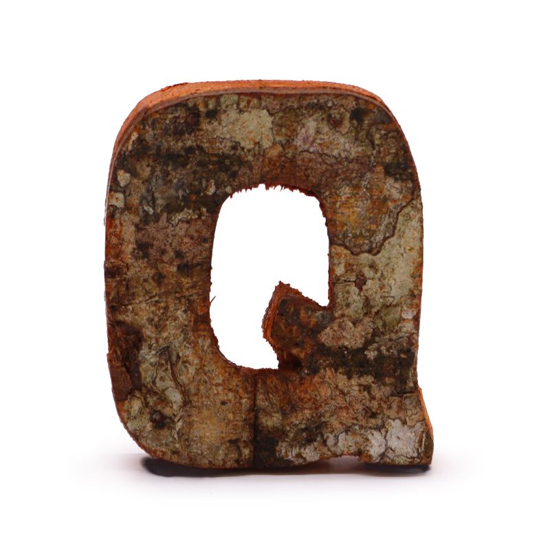 Rustikalna Slova od Kore Drveta - "Q" - 7cm
