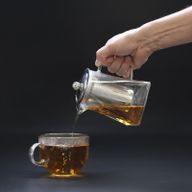 Stakleni Čajnik s Filterom 350ml - Toranj - Poklon Kutija