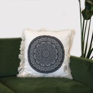 Tradicionalna Mandala Jastučnica - 45x45cm - Crna