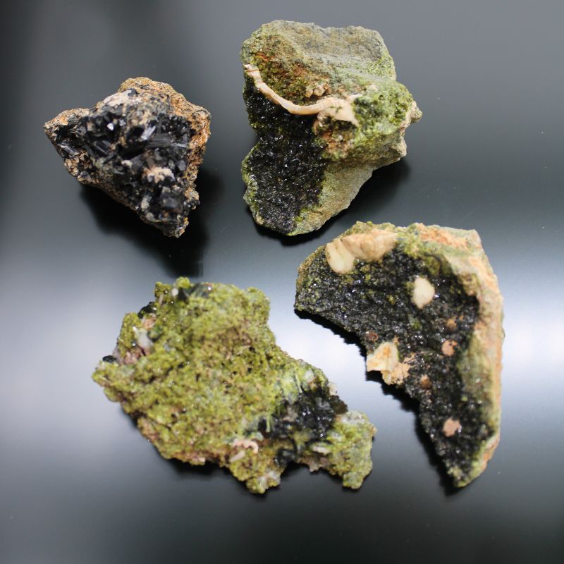 Uzorci Minerala - Epidot (cca. 10 komada)