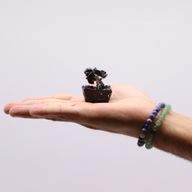 Mini Drvo Dragog Kamenja na Orgonskoj Podlozi - Crni Ahat (15 kam.)