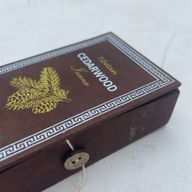 Himalajski Sughandit Dhoop Set Tamjana - Cedrovina