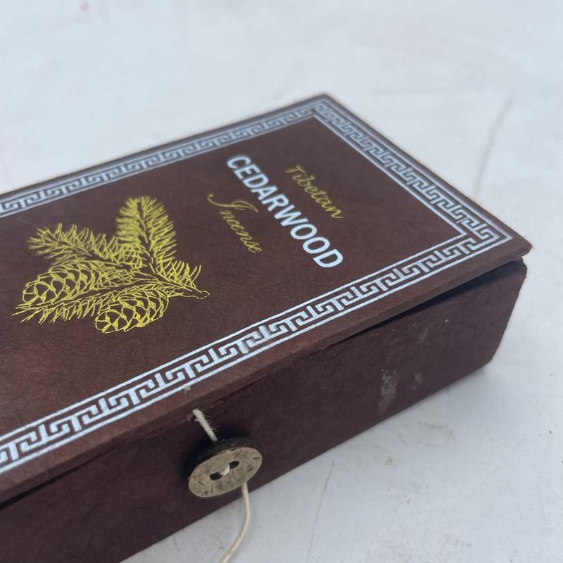 Himalajski Sughandit Dhoop Set Tamjana - Cedrovina