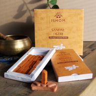 Paket od 15 Prirodnih Kockica Tamjana s Držačem - Sandalovina