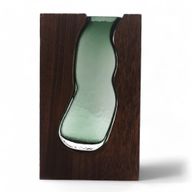 Staklena Vaza/Terarij unutar Tamnog Aleurit Drva - 14.5x5x23cm