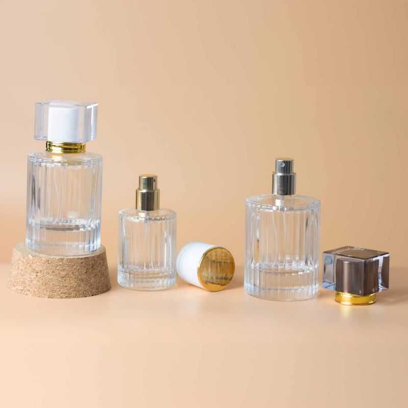 Mat Bijela - Okrugla Rebrasta Boca 50 ml, Sprej i Poklopac