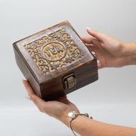 Rezbarena Kutija za Čaj od Drva Manga (4 odjeljka) - 15x15x8cm