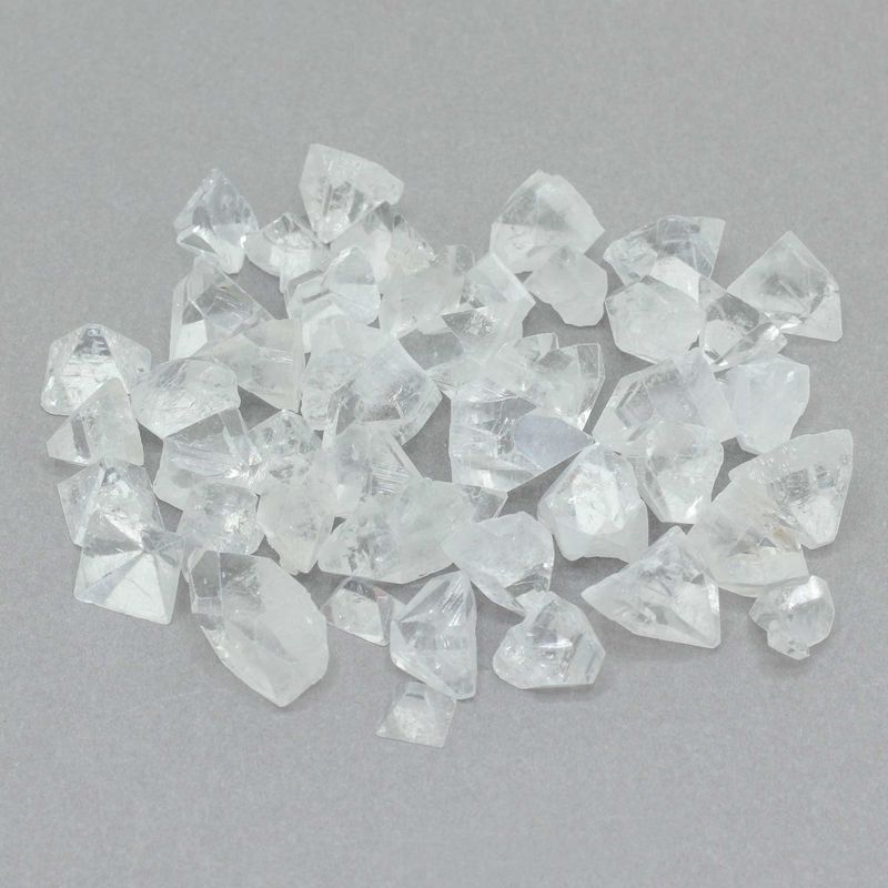 Mali Apofilitni Kristali (7-10mm) - 100g