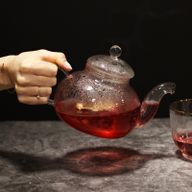 Stakleni Čajnik s Filterom - Okrugli Biser - 800ml