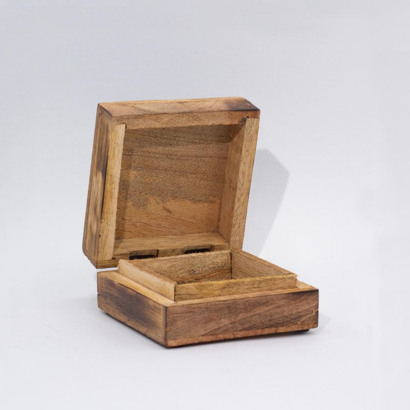 Mala Emajlirana Kvadratna Kutija 10x10x4,2 cm - HOP HARE