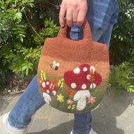 Filcana Torba s Motivom Vrta s Gljivama - 35x27cm