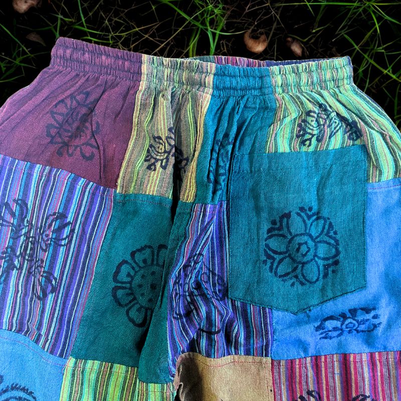 Hlače s Uzorkom Gljive - Nomad Sari Blok Print - Zeleni Tonovi - S/M
