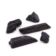 Mineralni Uzorci - Indijski Turmalin 1 kg (otprilike 20-30 komada - 5-10 cm)