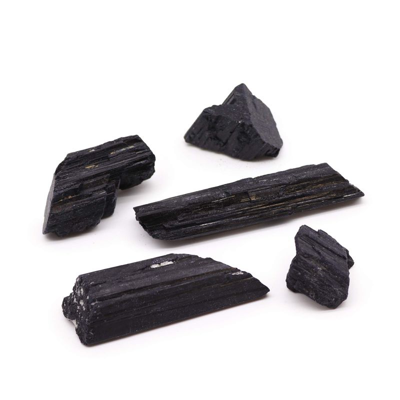 Mineralni Uzorci - Indijski Turmalin 1 kg (otprilike 20-30 komada - 5-10 cm)