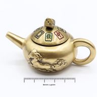 Feng Shui Sudbina – Sretni Čajnik s Kockicama za Okretanje