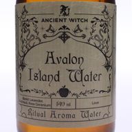 Ancient Witch Ritualna Voda – Otok Avalon