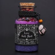Ancient Witch čarobni napitak za kupku & amajlija od rozenkvarca - Ljubav