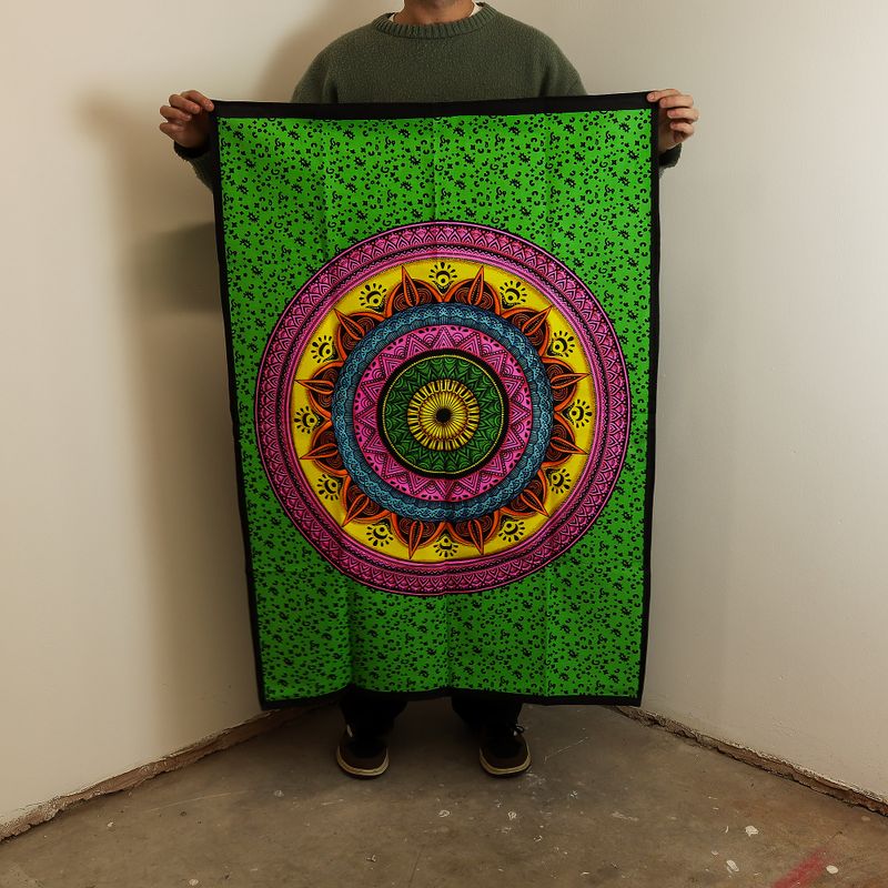 Pamučna Zidna Dekoracija (70x110cm) – Vibrantna Mandala