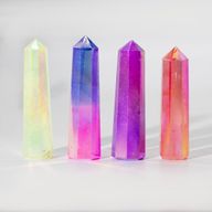 Kristalni Obelisk od Dragog Kamenja, cca 9 cm – Aurora Kvarc – Breskva
