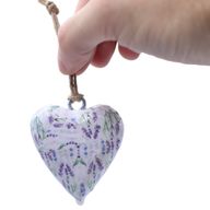 Velika Drvena Dekorativna Srca – Lavanda (50) – Staklena Posuda za Izlaganje