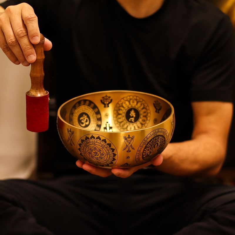Ugravirani Yogi od Čistog Mesinga – Set od 4 – Približno 3,85kg