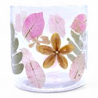 Stakleni držač za svijeće s prirodnim cvijećem – Ravni – Primavera (8x8cm)