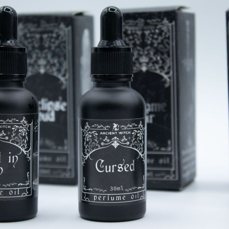 Ancient Witch parfermsko ulje - Proklet