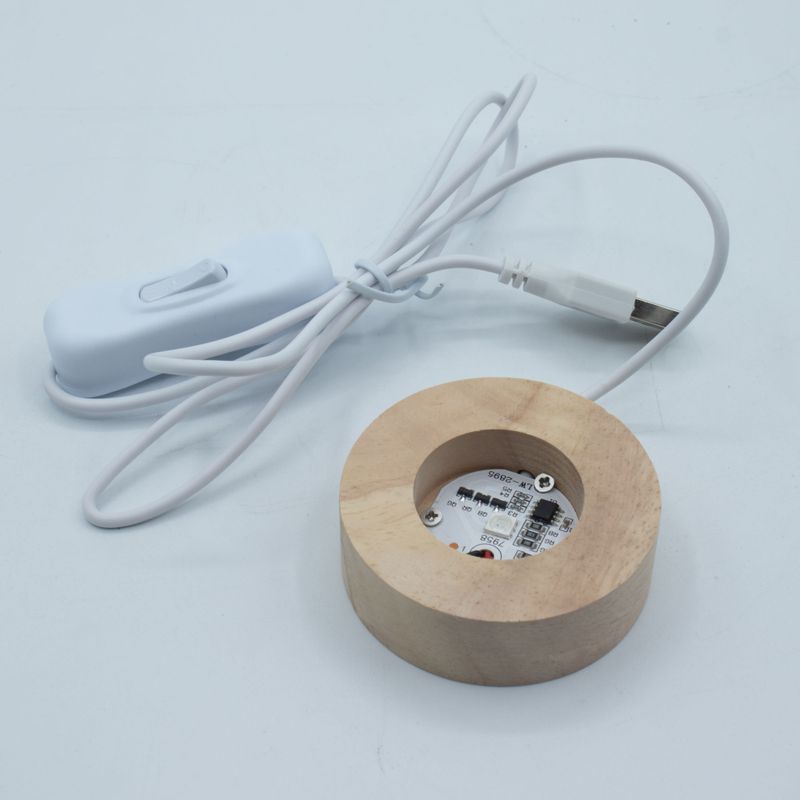 6 cm okrugli drveni USB LED stalak - višebojni