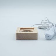 6cm kvadratni drveni USB LED stalak - višebojni