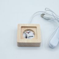6cm kvadratni drveni USB LED stalak - višebojni