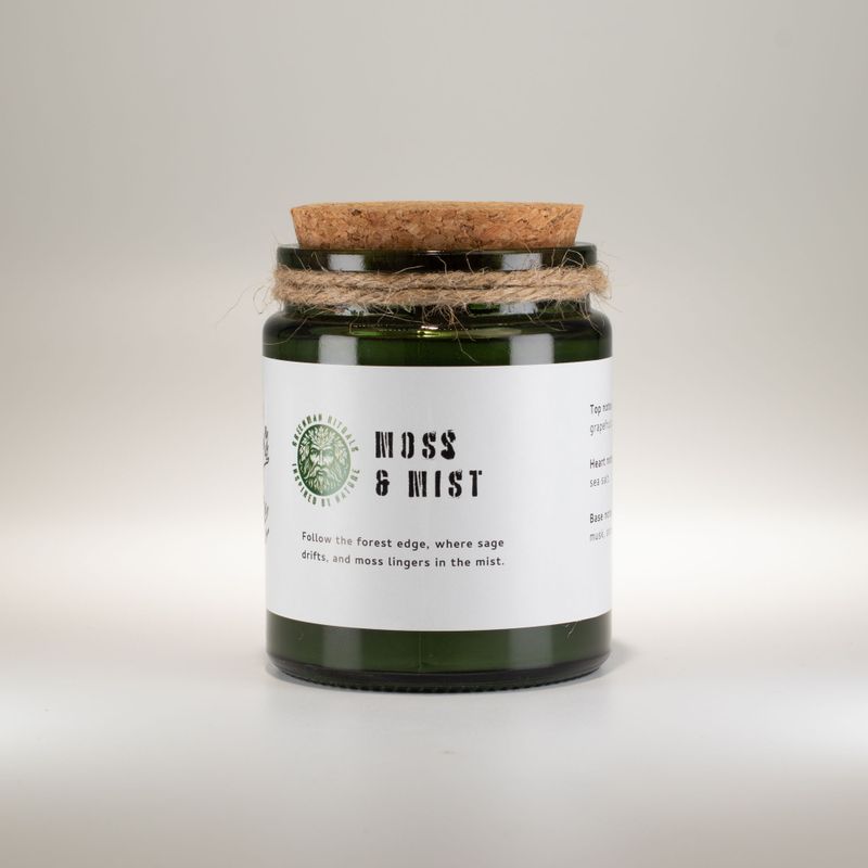 Svijeća od sojinog voska s drvenim fitiljem – Moss & Mist