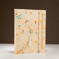 Velika Lokta Bilježnica s Raznobojnim Pamučnim Vlaknima (21x15cm) – 45 listova – uključuje oznaku