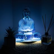 Lampa s likom meditativnog Bude svijetloplava - Ovalno postolje
