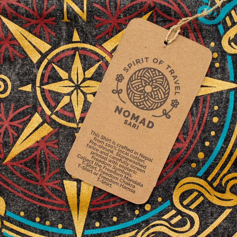 Nomad Sari stonewashed pamučna majica - Kompas života - Grafit - S