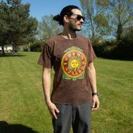 Nomad Sari stonewashed pamučna majica - Sunce & Zodijak - Smeđa - S