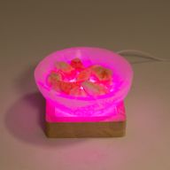 8 cm kvadratni drveni USB LED stalak - višebojan