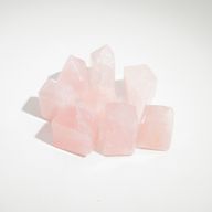 Kristalni Vrhovi Veliko Pakiranje cca 6 cm (0,5 kg) - Indijski Rozenkvarc (cca 8 komada)