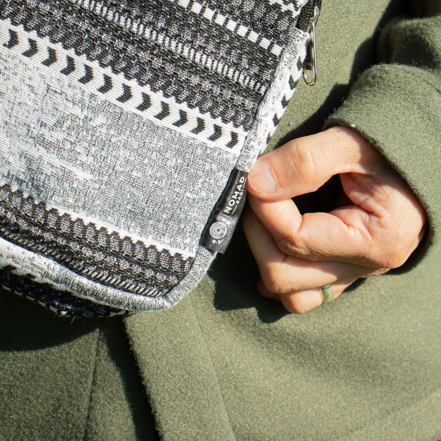 Jacquard torbe od prirodnih materijala – Atlas Nomad