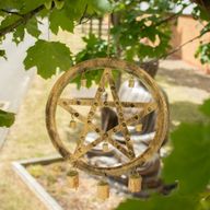 Indijski zvončići - željezni pentagram sa kravljim zvonima - 25x49cm