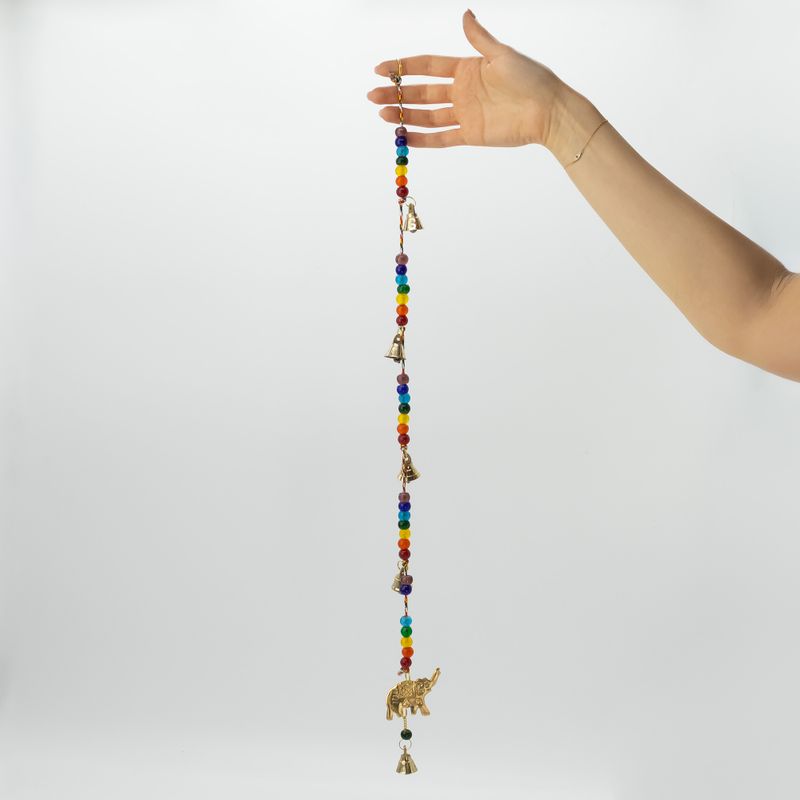 Indijski zvončići - Slon od mesinga sa perlama čakri, niz zvončića - 53 cm
