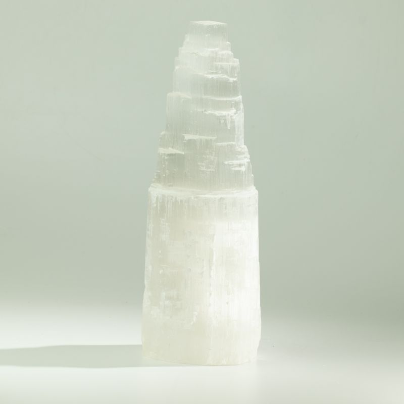 Prirodna selenitna toranj svjetiljka - 25 cm