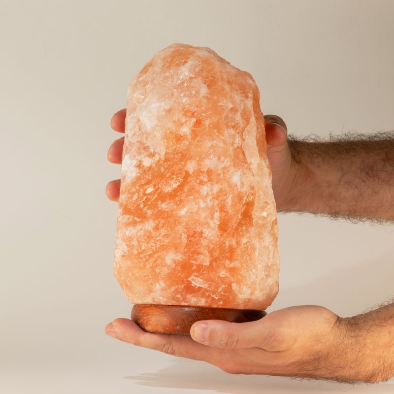Kvalitetna prirodna solna lampa - i postolje, približno 3–5 kg