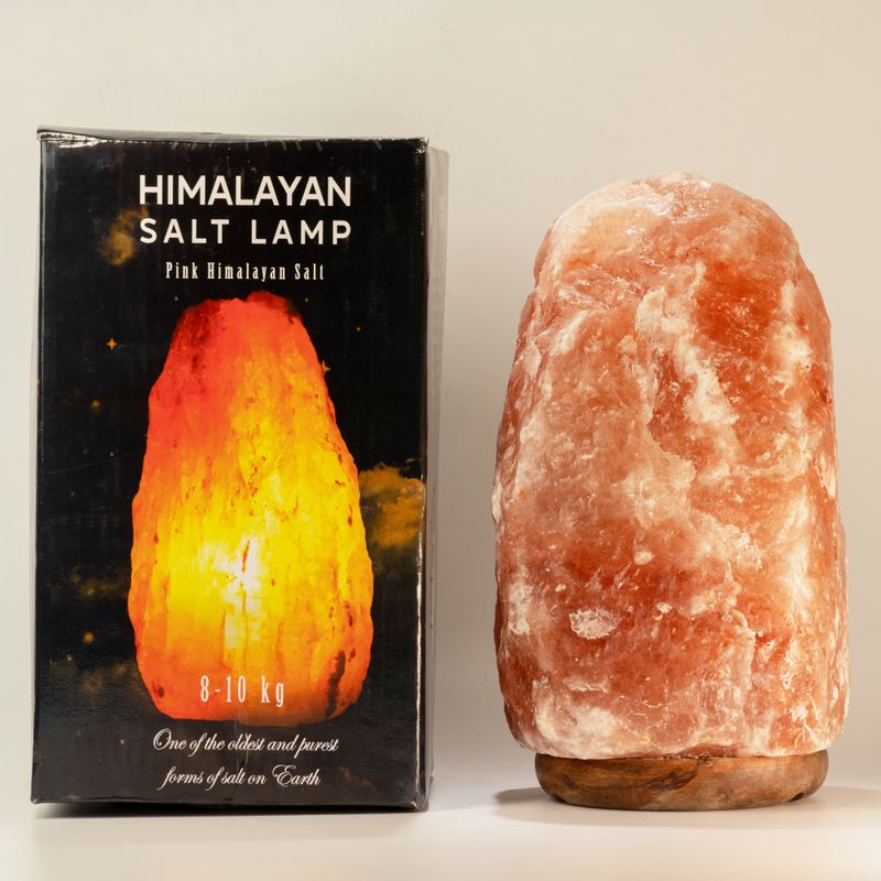 Kvalitetna prirodna solna lampa - i postolje otprilike 8-10 kg