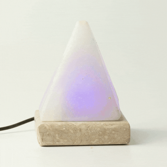 Kvalitetna USB piramida bijela solna lampa - 9 cm (multi)