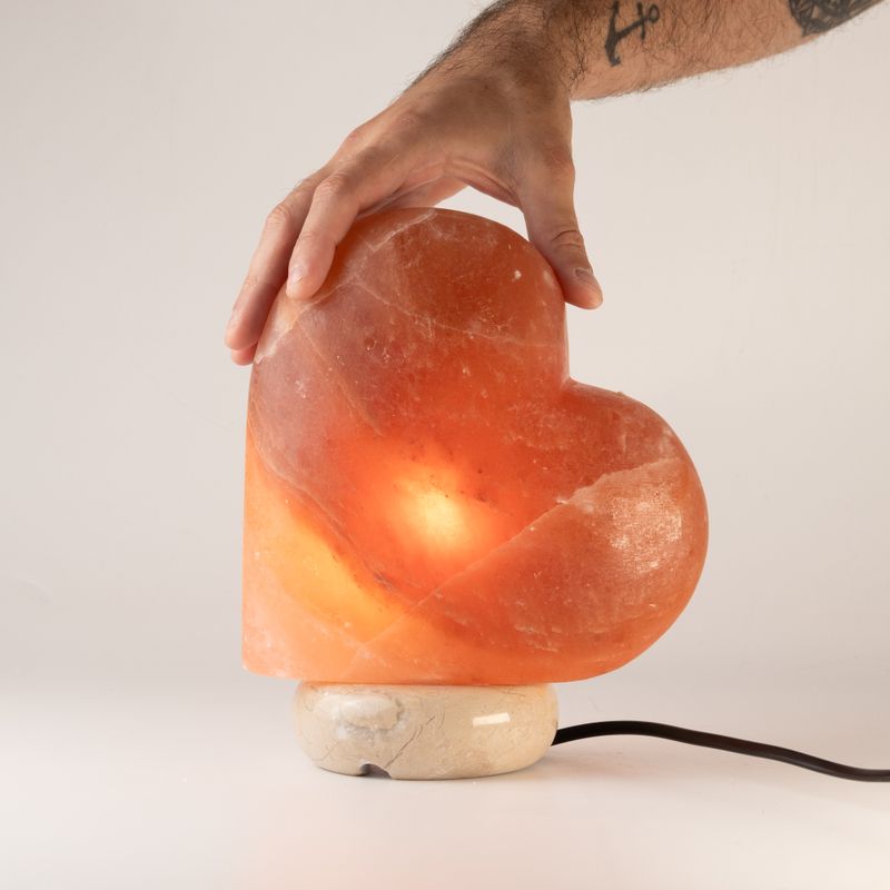 Ručno izrađena solna lampa - Srce